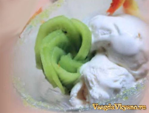 Сливочное мороженое с киви