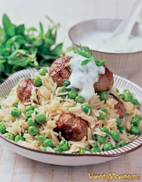 Плов с фрикадельками из баранины