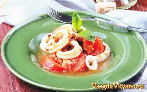 Кальмары, тушеные в белом вине