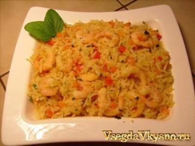 Пряный рис с креветками