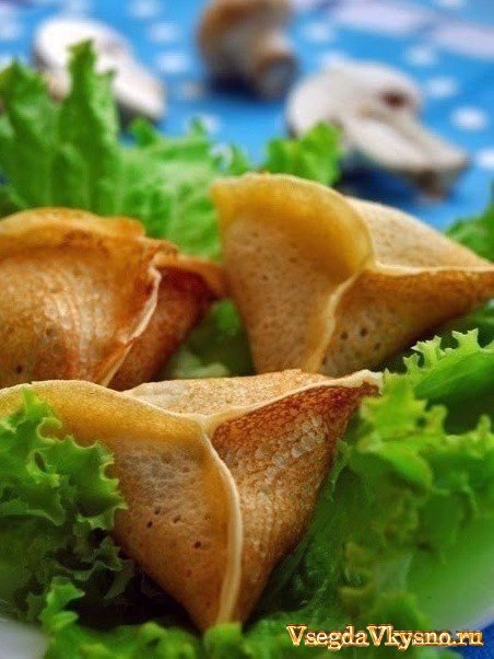 Блинчики с грибами и сыром